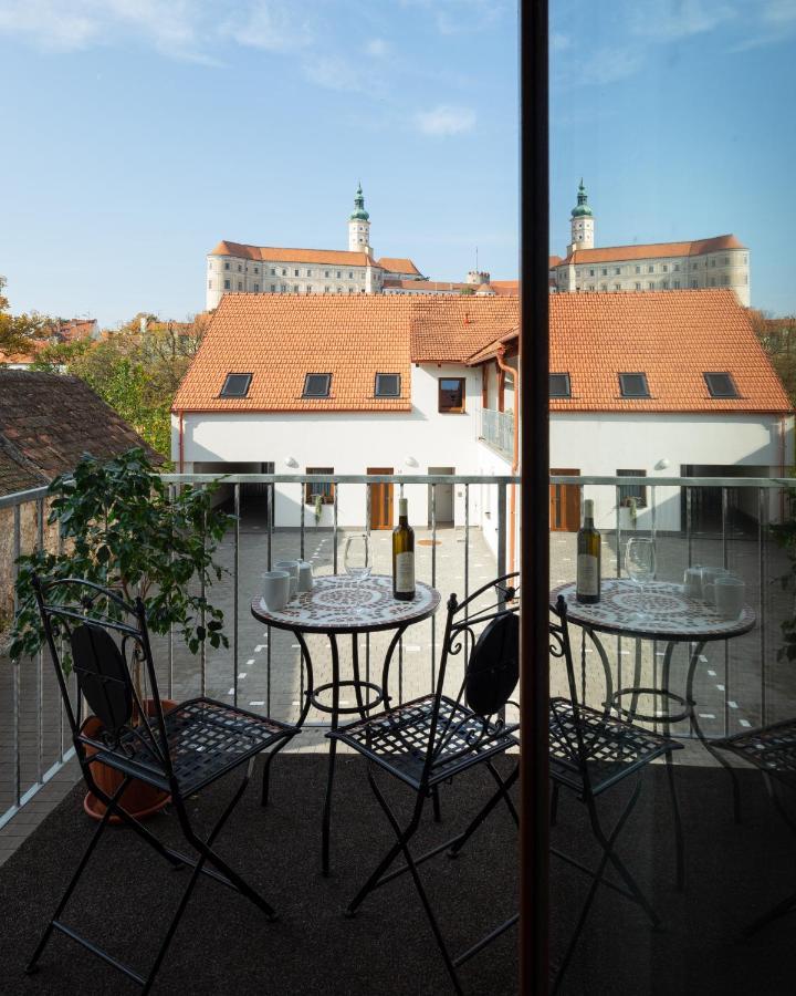Rezidence Konevova, Mikulov Lägenhet Exteriör bild