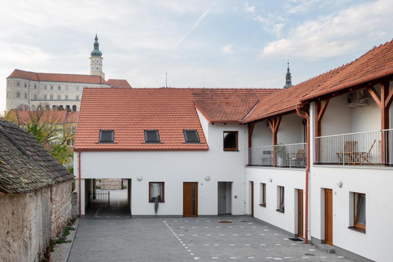 Rezidence Konevova, Mikulov Lägenhet Exteriör bild